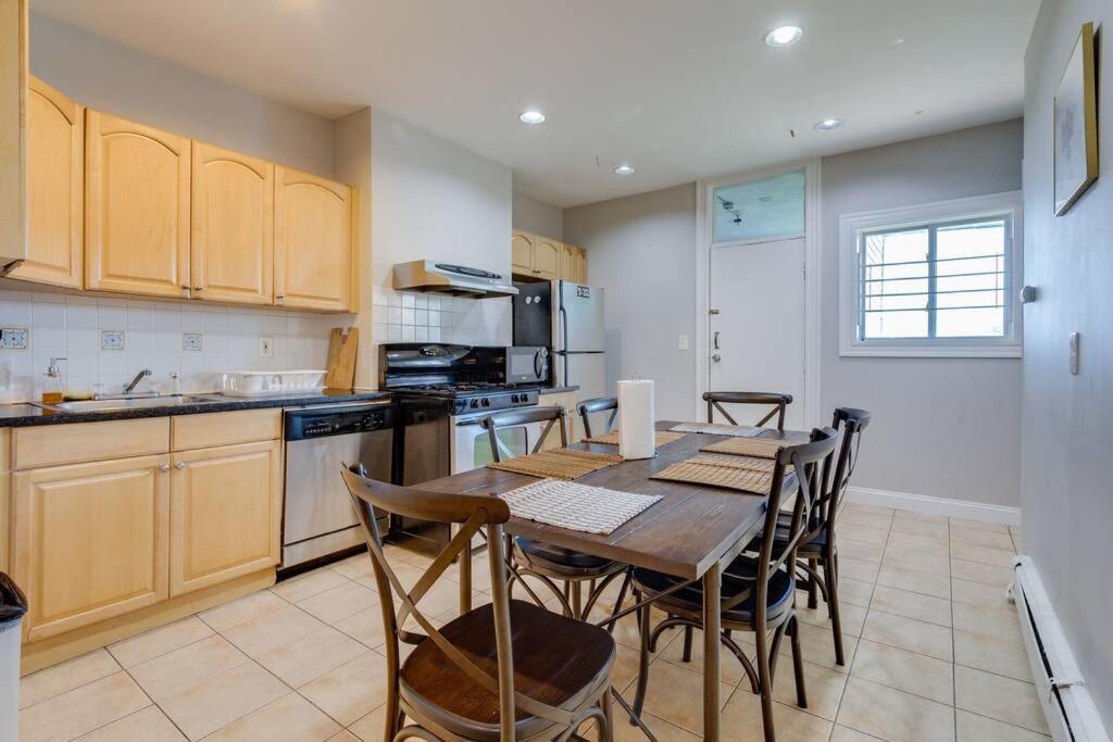 New! Boston Condo Near Mbta, 3Mi To Fenway ! المظهر الخارجي الصورة