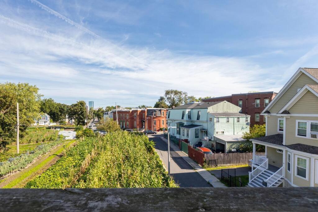 New! Boston Condo Near Mbta, 3Mi To Fenway ! المظهر الخارجي الصورة